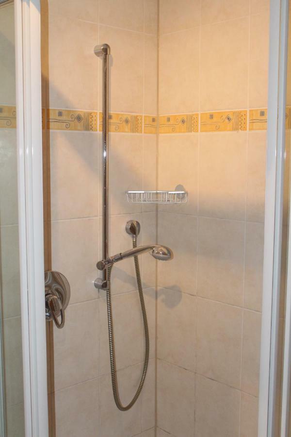 Faehrhaus Ferienwohnung Saarburg Bagian luar foto